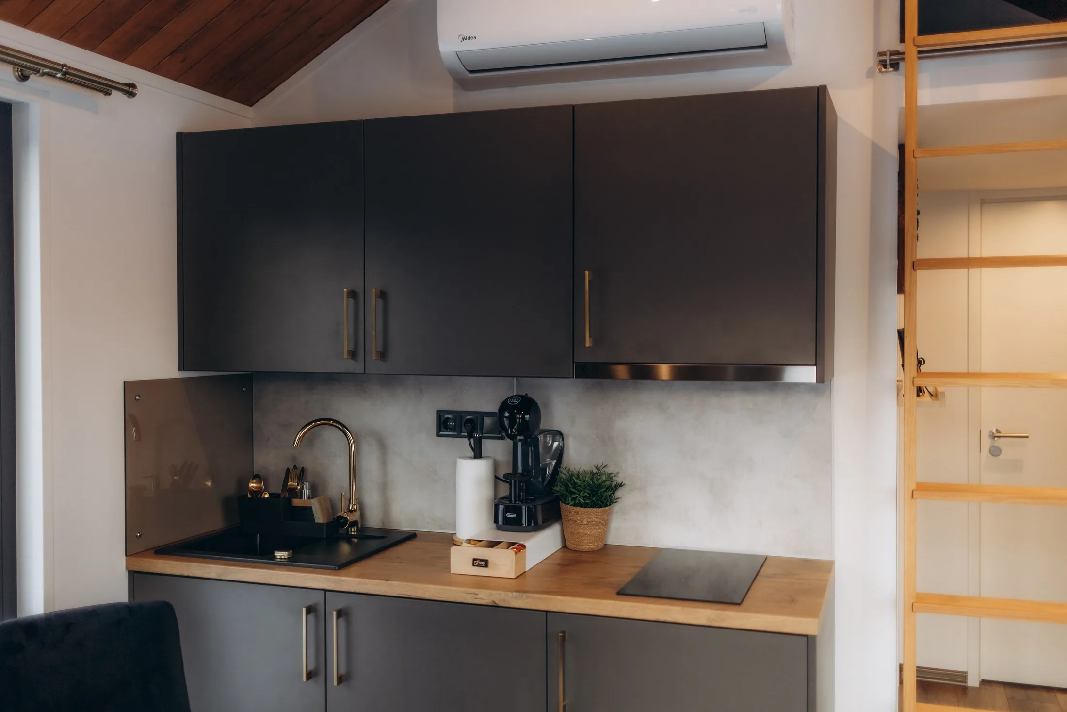 35 m² Vasarnīca "Pazust priedēs" Bērnātos, Latvijā image 3