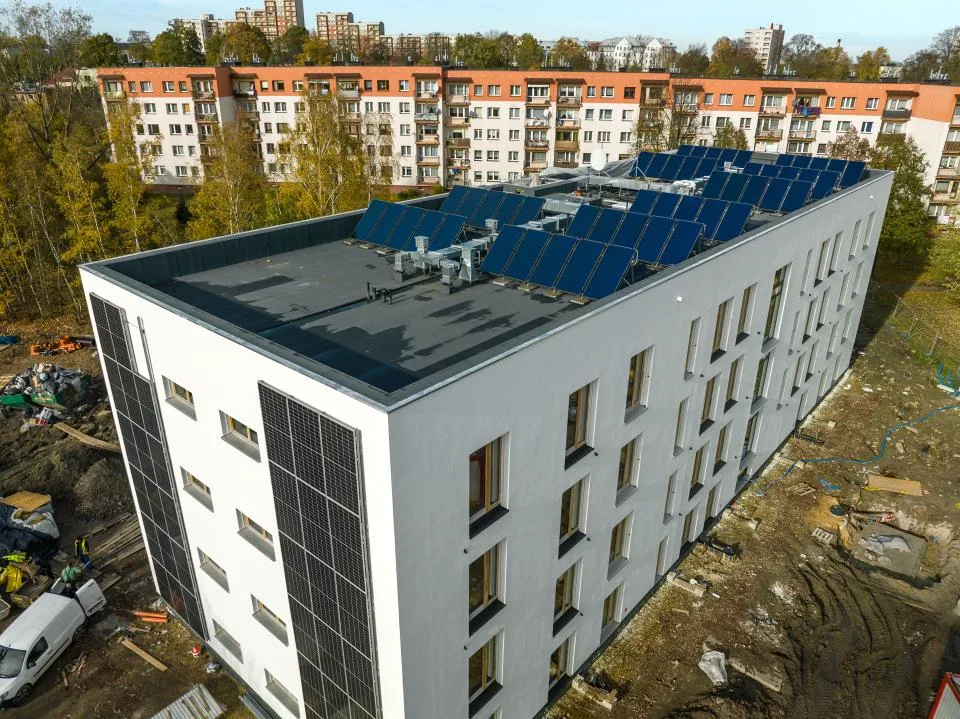 Mysłowice Energy-Positive Municipal Housing image 10