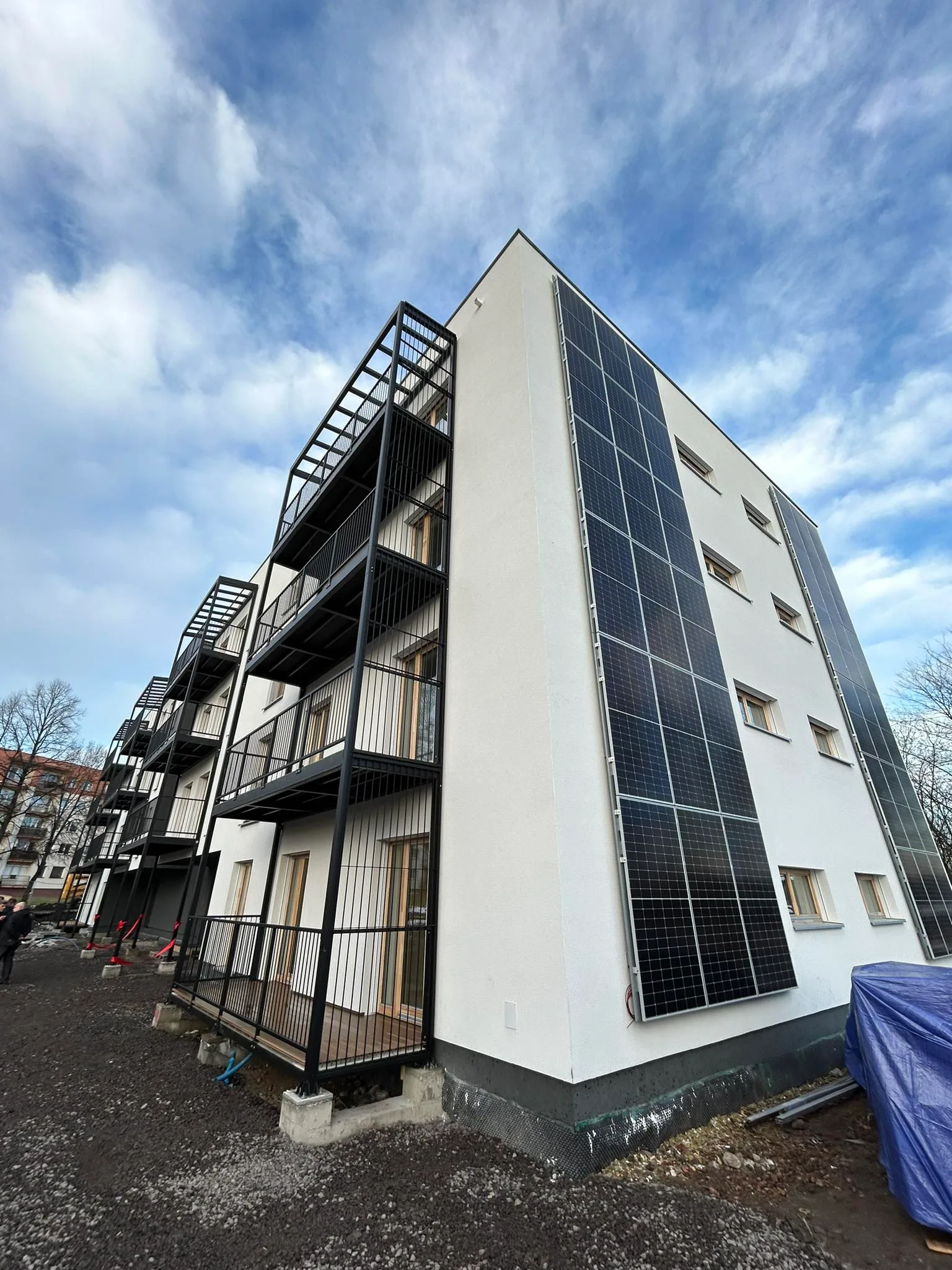 Mysłowice Energy-Positive Municipal Housing image 3