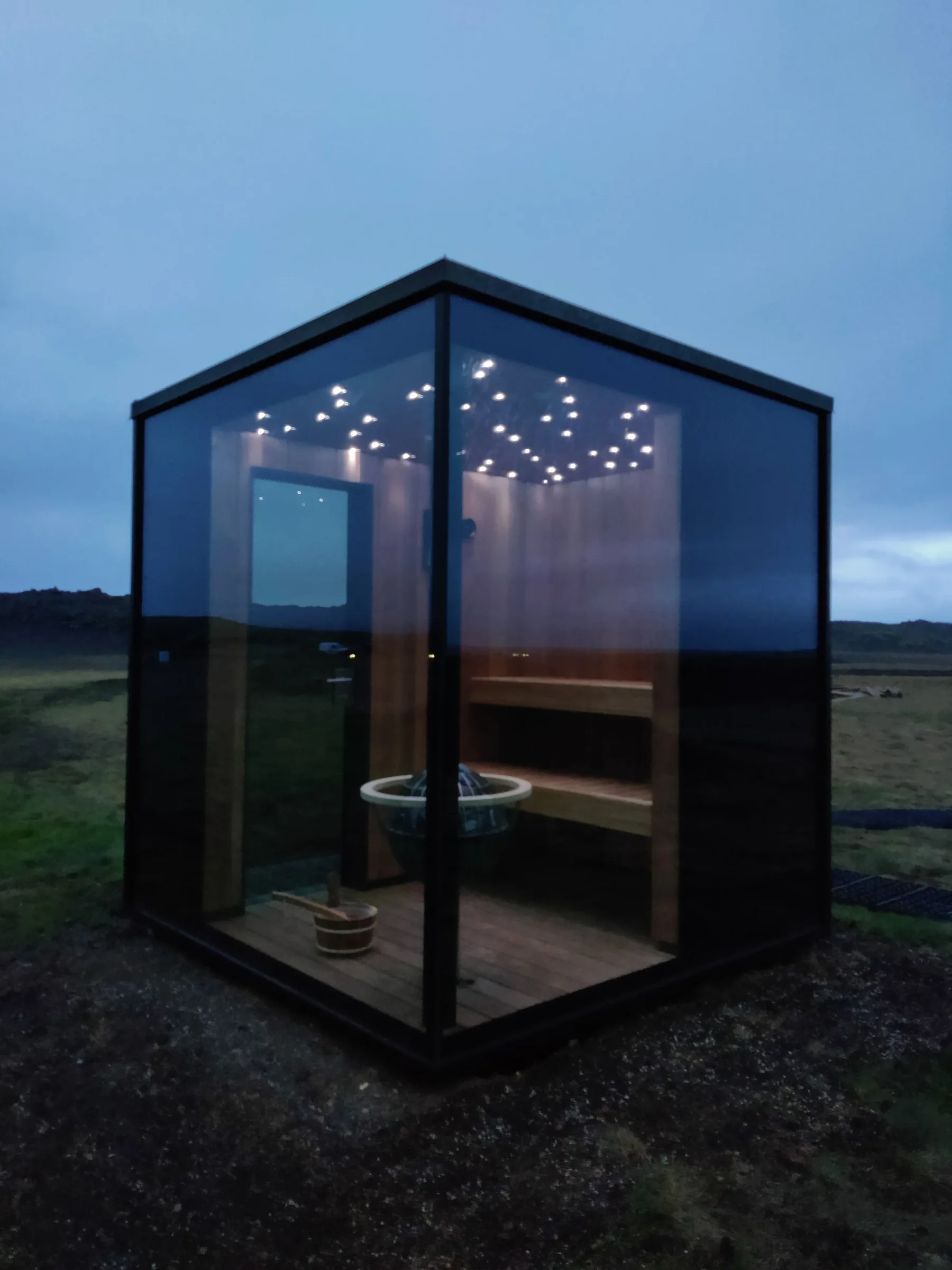 Panorama Glass Lodge image 7