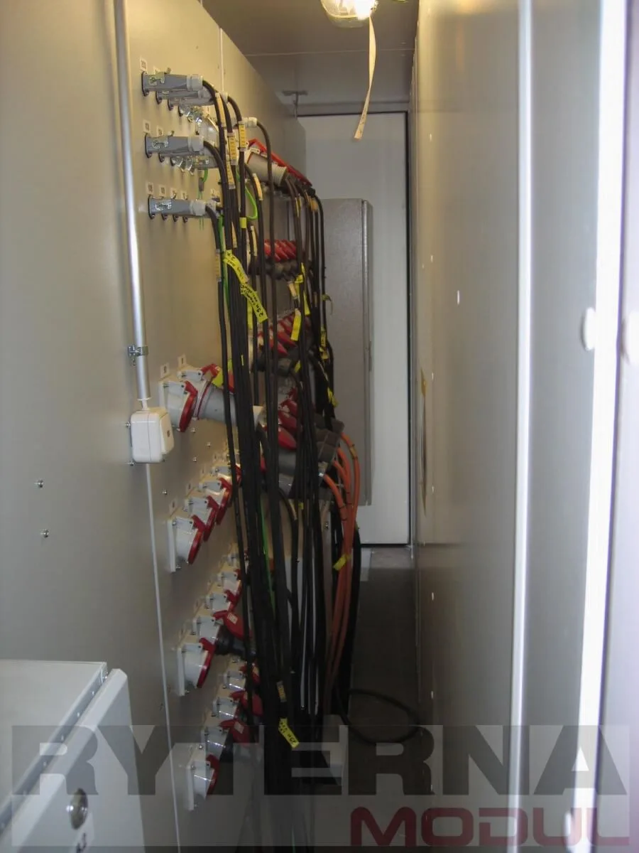 Moduler for utkikkstårn og elektriske koblingsstasjoner image 8