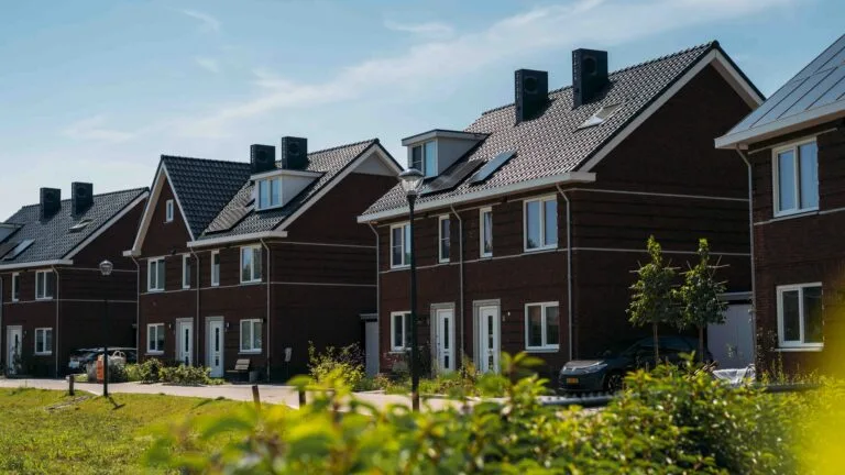 MW 5.7 Ground-Oriented House principal