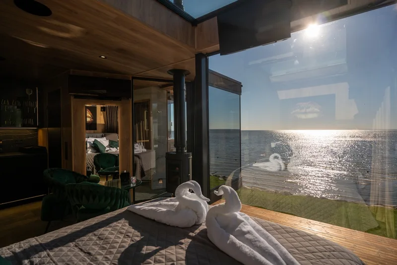 Cube L residential house with sauna
